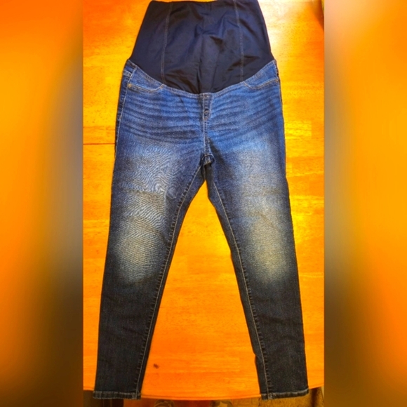 Isabel Maternity by Ingrid & Isabel Blue Skinny Jeans with Stretchy Belly Panel - Picture 1 of 8